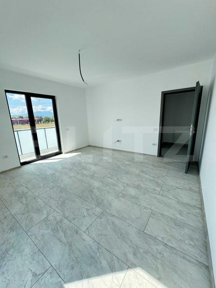 Apartament nou, 3 camere, zona linistita in Cristian - 4