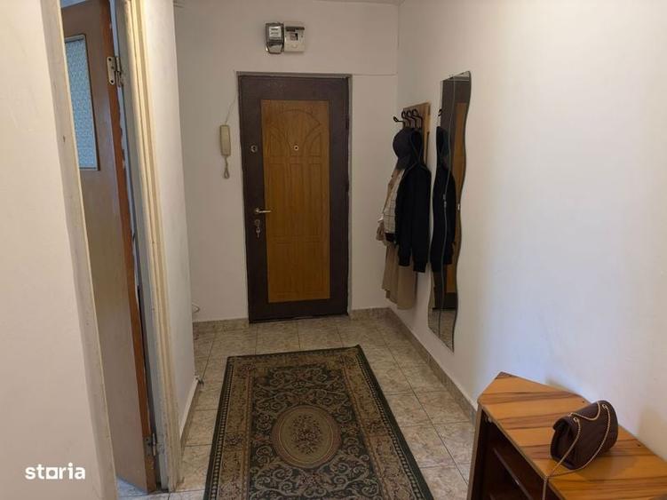Proprietar inchiriez 2 camere Universitate, bloc 1980, mobilat - 4
