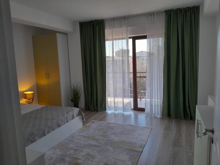 Apartament de închiriat cu 2 camere, situat în zona Km 5 - 5