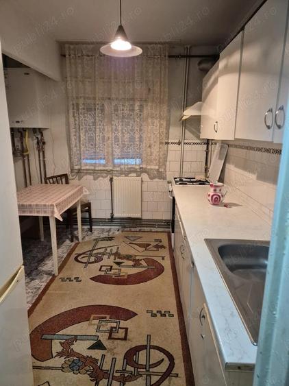 Vanzare Ap. 3 cam. , Zona Vlaicu - Poetului , Et.2 , LA PRET REDUS - 5