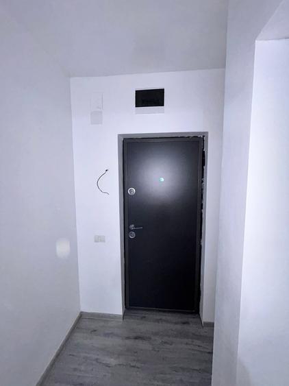 DRISTOR apartament renovat complet ,peste drum de park lake - 15