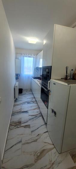 Vand apartament 2 sector 5 tunsu petre camere etaj 3 din 4 - 6