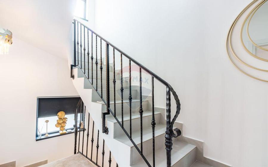 Casa / Vila cu 4 camere de vanzare in Popesti Leordeni - 1