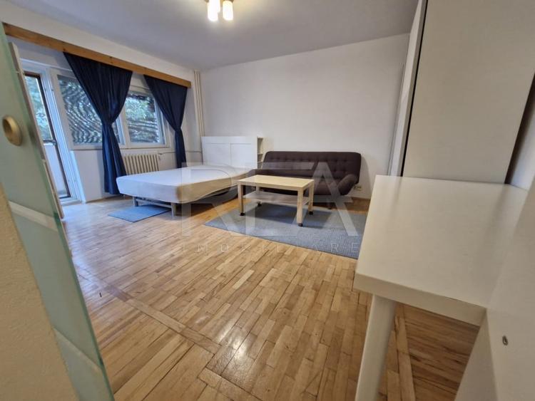 Garsoniera la 4 minute de mers pe jos de statia de metrou Muncii - 1