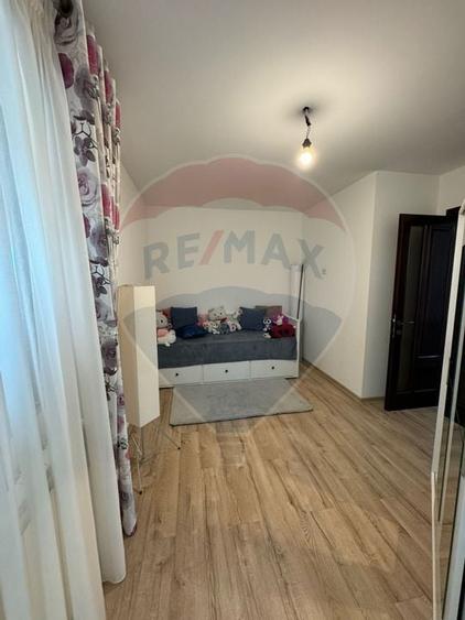 Casa / Vila deosebita in Golesti S+P+1 - 10