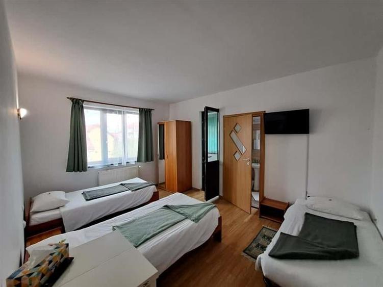 Cladire cu 10 camere, P+E+M, situata in cartierul Zorilor! - 8