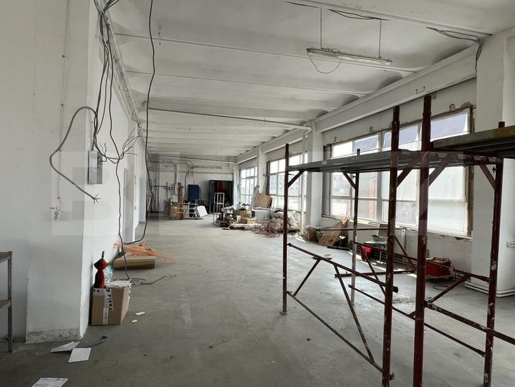 Hala open space, 614 mp, lift de marfa, zona Piata 1 MAI - 2