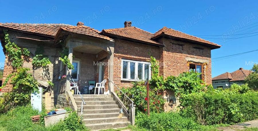 Vand casa Gurasada 3 camere