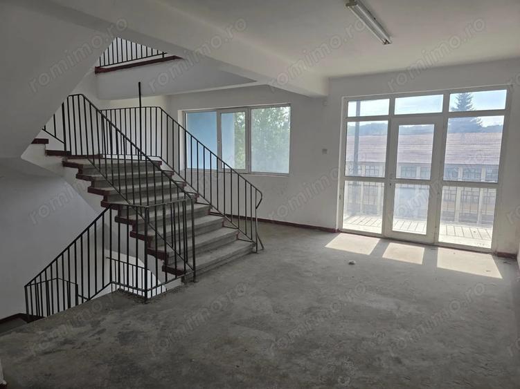 Vand bloc-petro?ani, hd super oferta! - 9