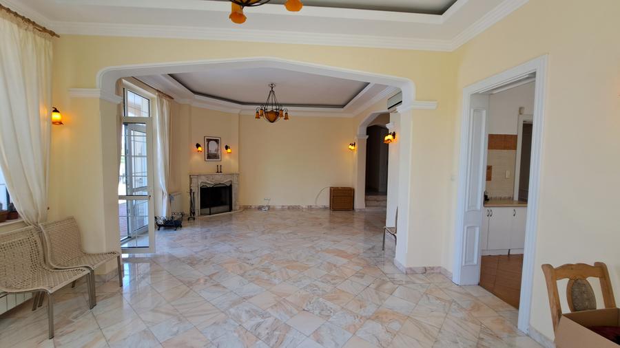 VILA LUX  CU PISCINA PROPRIE IN COMPLEX REZIDENTIAL CU CIRCUIT INCHIS - 21