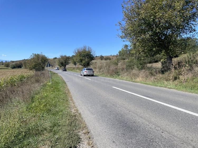 Teren Intravilan 1300 mp - PUZ aprobat Cornatel -  Sibiu - 1