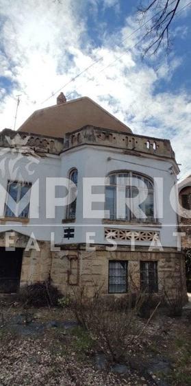 Casa interbelica cu 513,97mp utili si 1440 mp teren! - 2