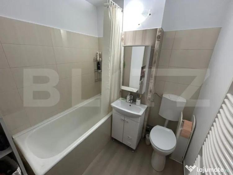 Apartament decomandat cu 3 camere,2 bai, 70 mp, zona Cetate - 2