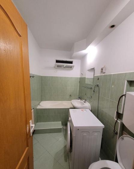 Inchiriez apartament decomandat Milea OMV - 8
