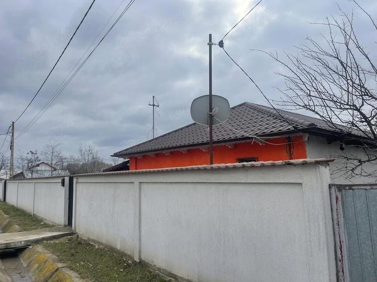 Vand casa in foltesti sau schimb cu apartement plus diferen?a - 1