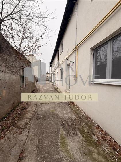 Spatiu comercial cu parcare proprie , Ploiesti, ultracentral - 5