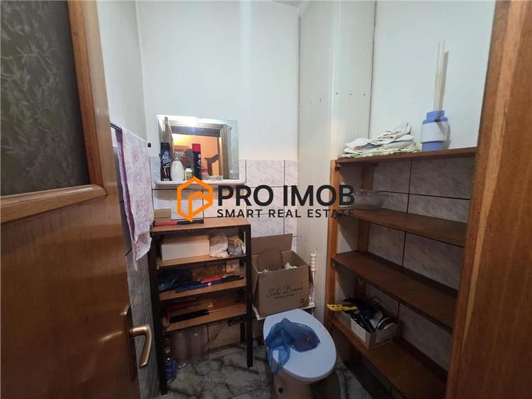 Apartament cu 3 camere decomandat, mobilat în Central