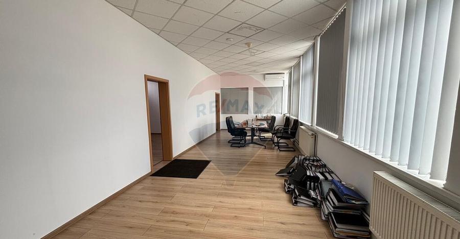 Spa?iu de birouri de 431mp in zona Kaufland Medias - 32