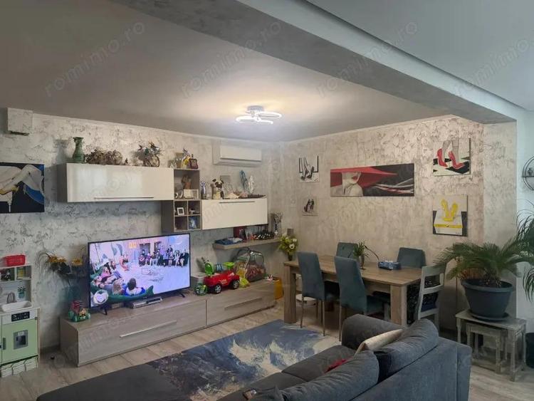 CASA DEOSEBITSA MOBILATA in stil italian ,zona podul VIORELE , teren 280 mp - 6