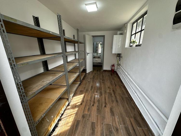 Spatiu Comercial DN73 Moieciu de Jos ! - 2