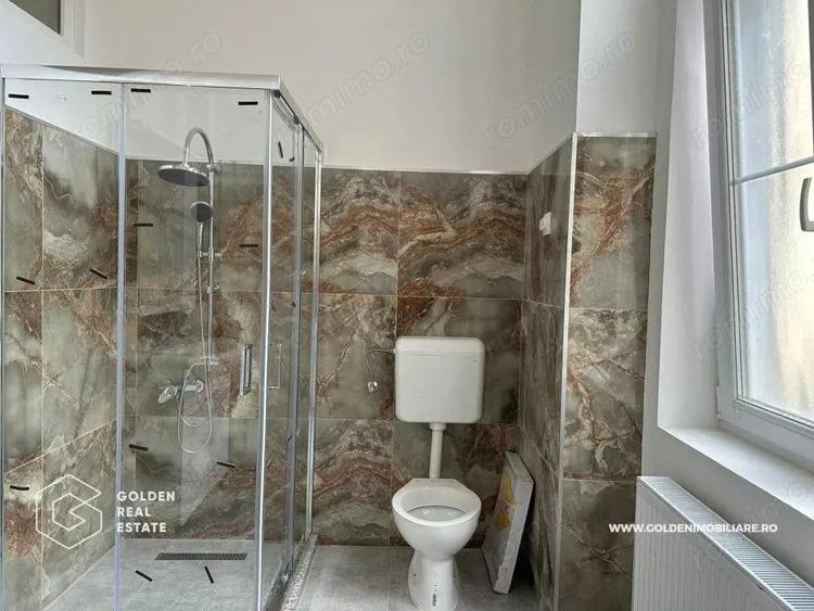 Spatiu birou, Bulevardul Revolutiei, Palatul Cenad, etaj 1 - 11