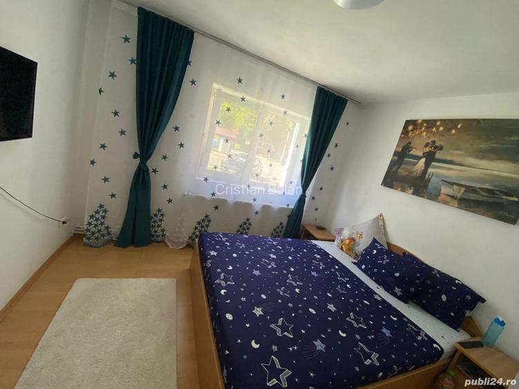 Vand apartament 2 camere Vand apartament 2 camere