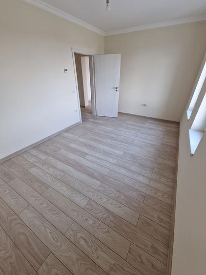 Etaj 3 Apartament cu 2 camere 54 mp Giroc, Str. Sperantei - 3