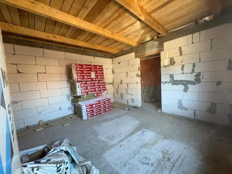 Casa spa?ioasa 4 dormitoare + teren 648 mp, strada asfaltata - 5