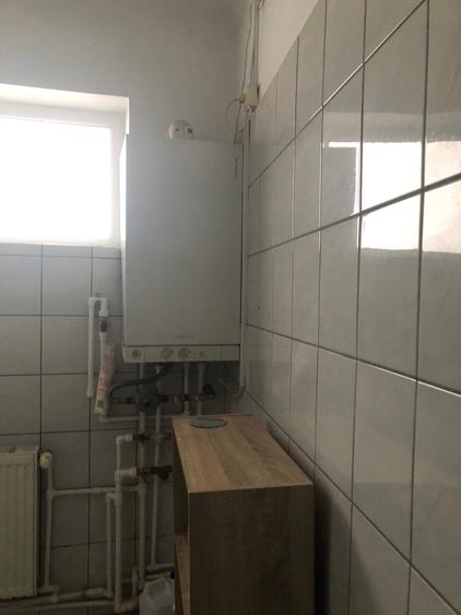 Călărași Închiriez casa Individuala parter 430 mp curte 100 mp centrală proprie - 3