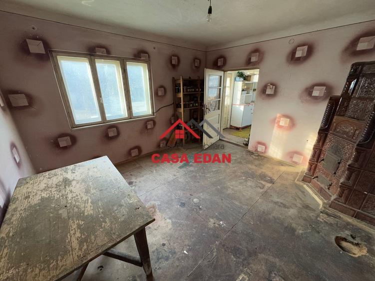 Casa in Poiana Campina--99.000e - 10