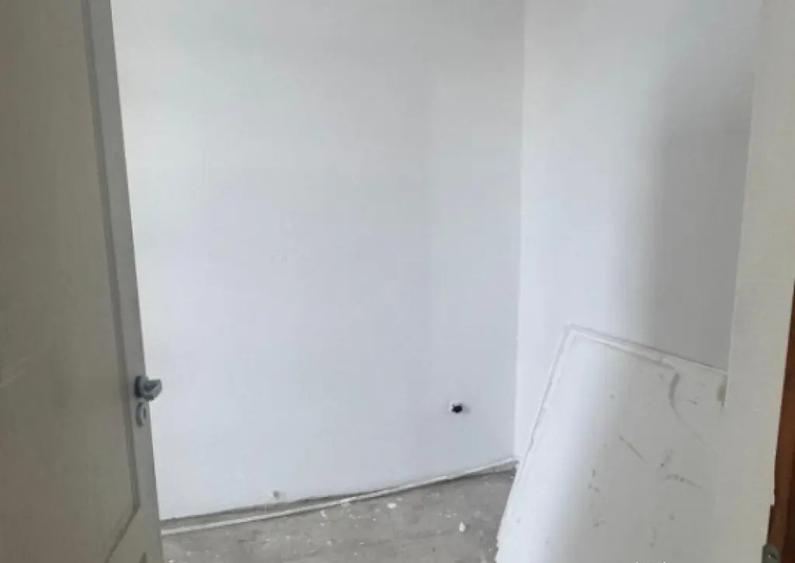 Casa la cheie, ideala birou sau locuinta 75mp utili, zona Br - 2