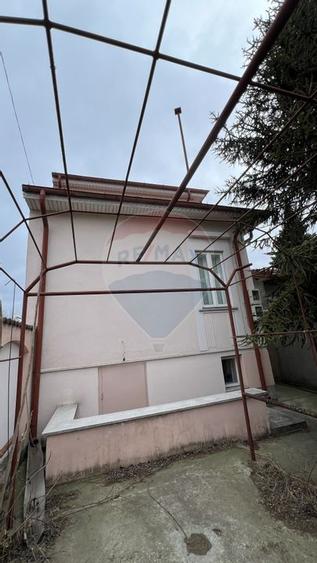 Casă / Vilă de vânzare pe strada Grivitei I Braila - 4