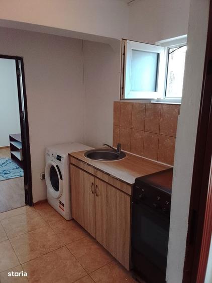 Garsoniera de inchiriat, zona CET - 10