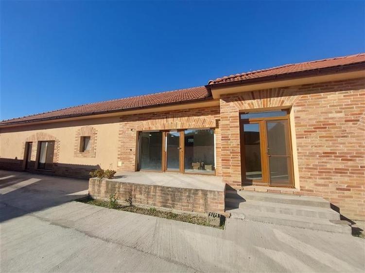 Casa frumoasa in Chisineu Cris - 2