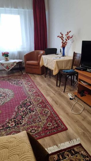 GARSONIERA RENOVATA-SPATIOASA-RAHOVA-ISPIRESCU-BLOC 1986 - 2