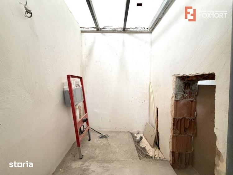 Apartament cu 4 camere în Lipovei