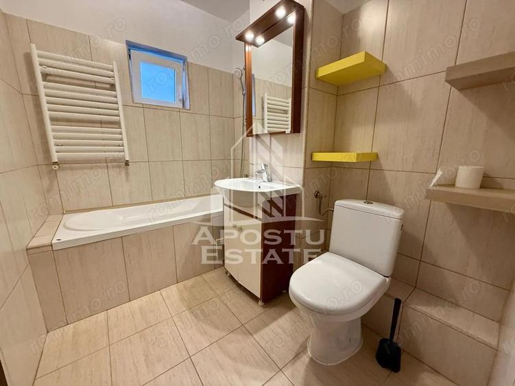 Apartament cu 3 camere, 2 bai, centrala proprie, zona Soarelui - 1