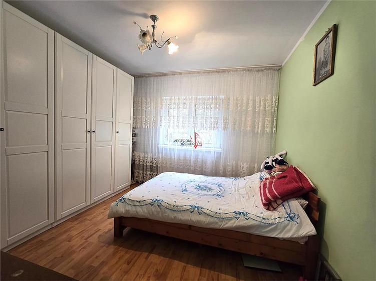 Et.1, hol  H , bloc reabilitat  Doamna Ghica Pancota - 10