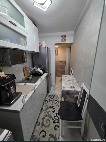 vand apartament 2 camere micro 6 - 5
