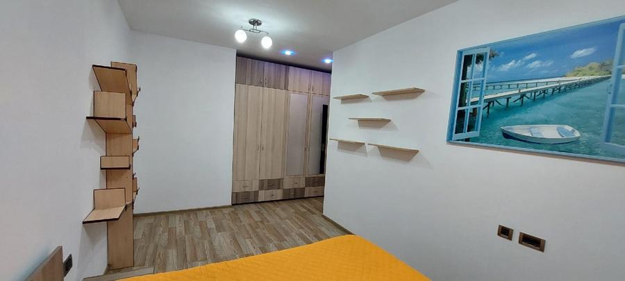 Apartament 3 camere de vanzare - 2