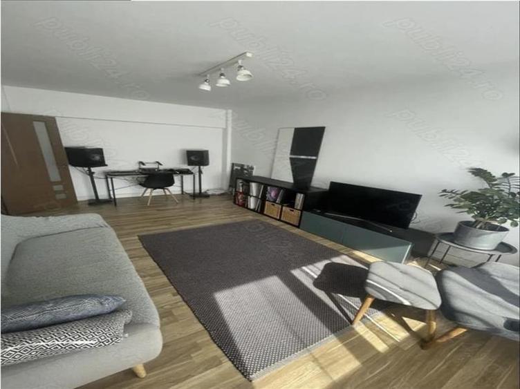 2 CAMERE, DECOMANDAT, AMENAJAT, MOBILAT SI UTILAT, DOROBANTILOR! - 1