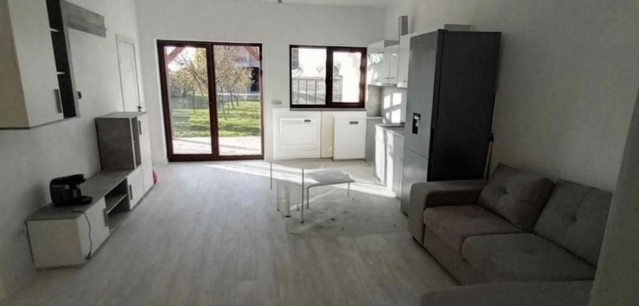 Casă cu 3 camere în Săcălaz