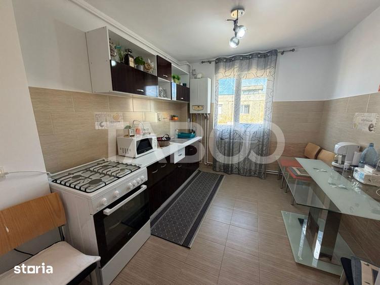 Apartament cu 2 camere semidecomandat, mobilat în Central