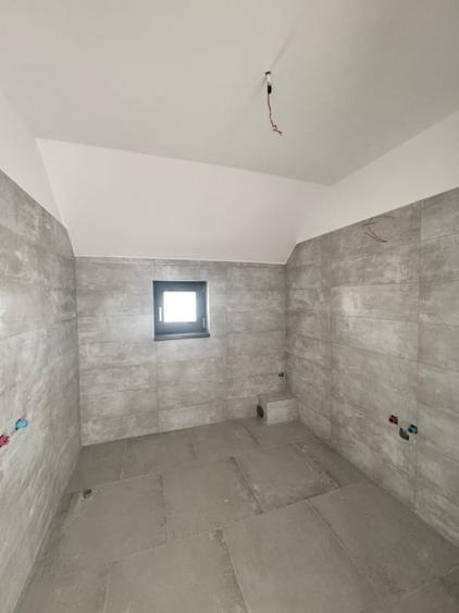 Casă individuală cu 5 camere cu Canalizare în Lascăr Catargiu