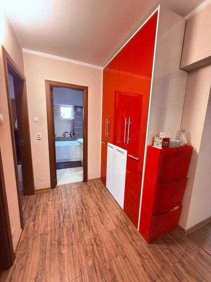 Apartament de vanzare 3 camere etaj 1 8 Nicolina bloc 1989 - 5