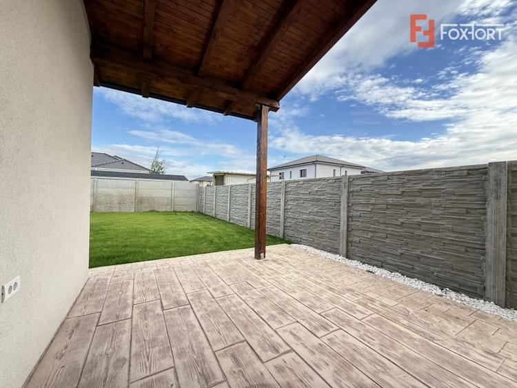 Duplex cu 4 camere cu Teren 247 Mp în Săcălaz