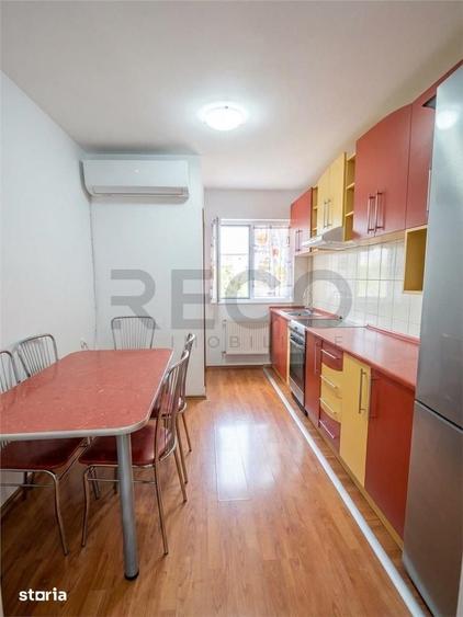 RECO Apartament 3 camere, decomandat, Cantemir - 2