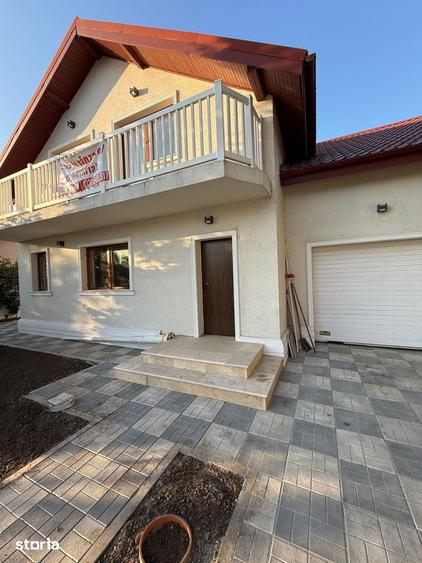Casă cu 4 camere cu Teren 600 Mp în Glina