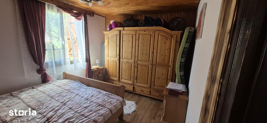 Casă cu 2 camere cu Teren 3900 Mp în Cernești