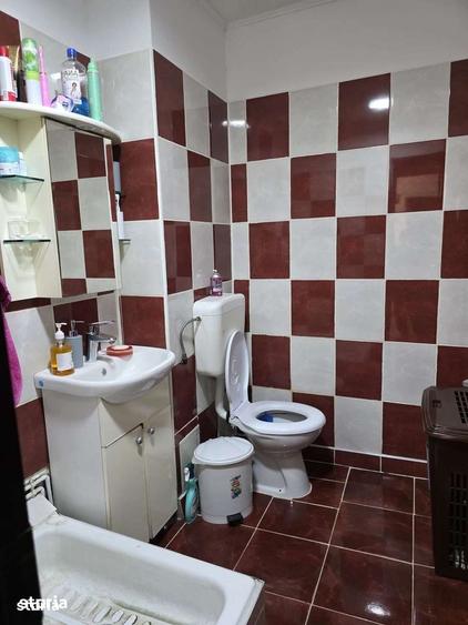 Apartament cu 4 camere decomandat în Berceni